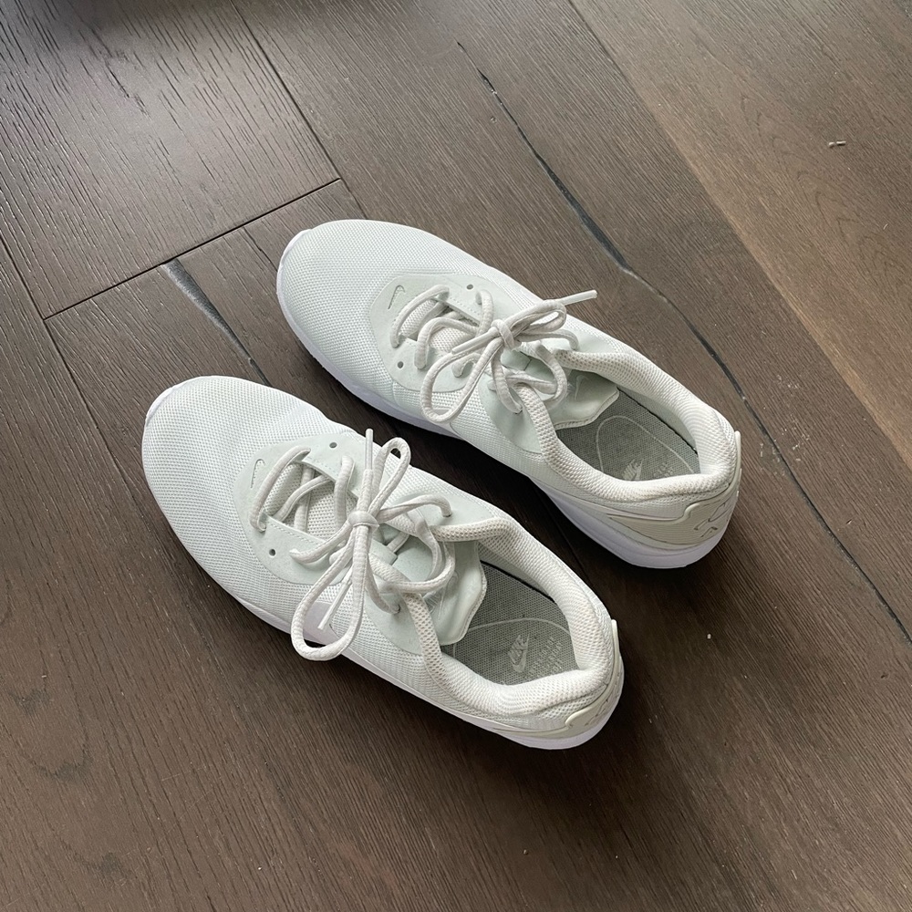 Nike Running Shoes - Picture 4 of 4